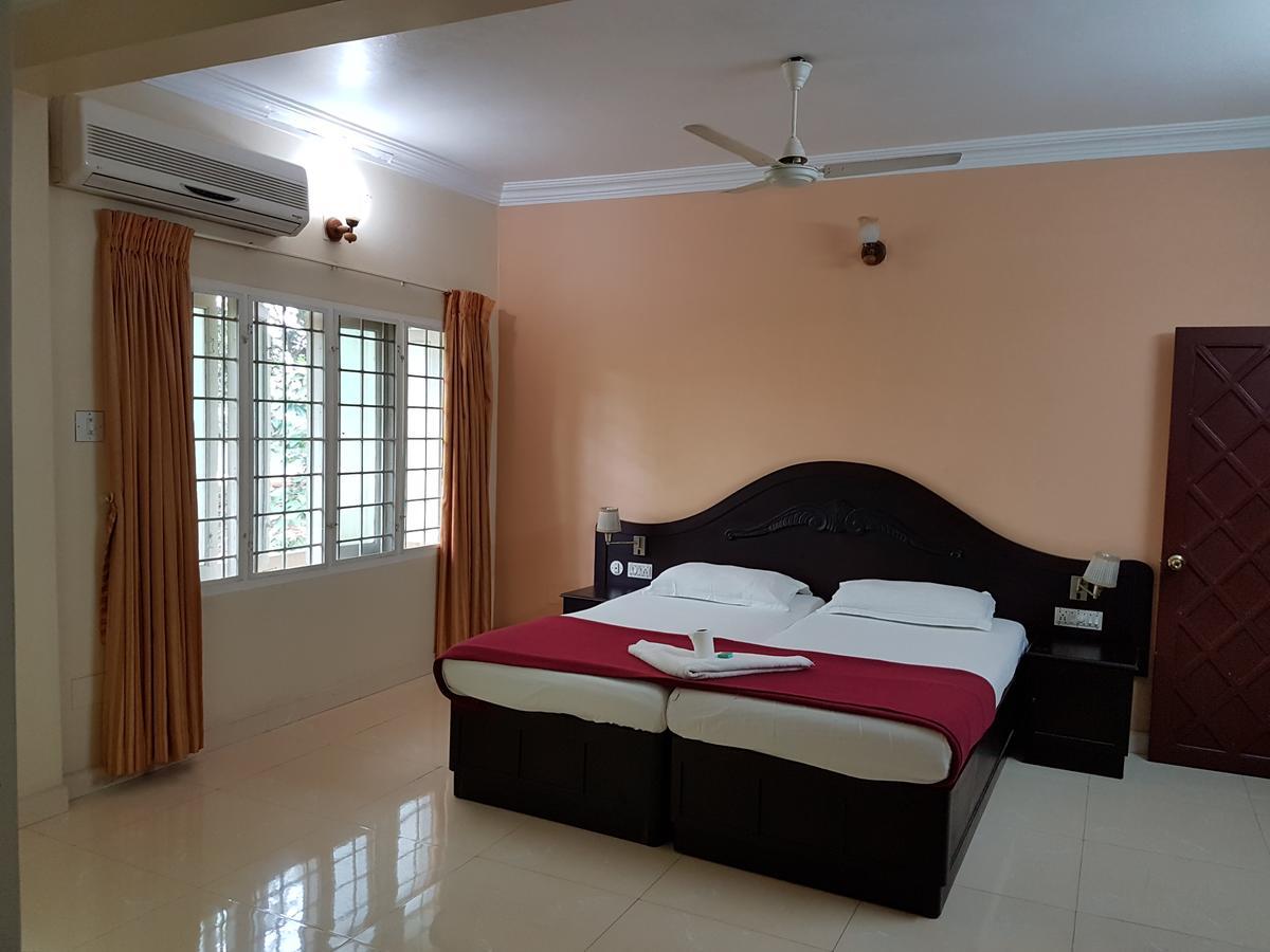 Casa Linda Hotel Kochi Exterior foto