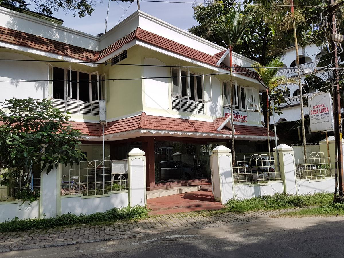 Casa Linda Hotel Kochi Exterior foto