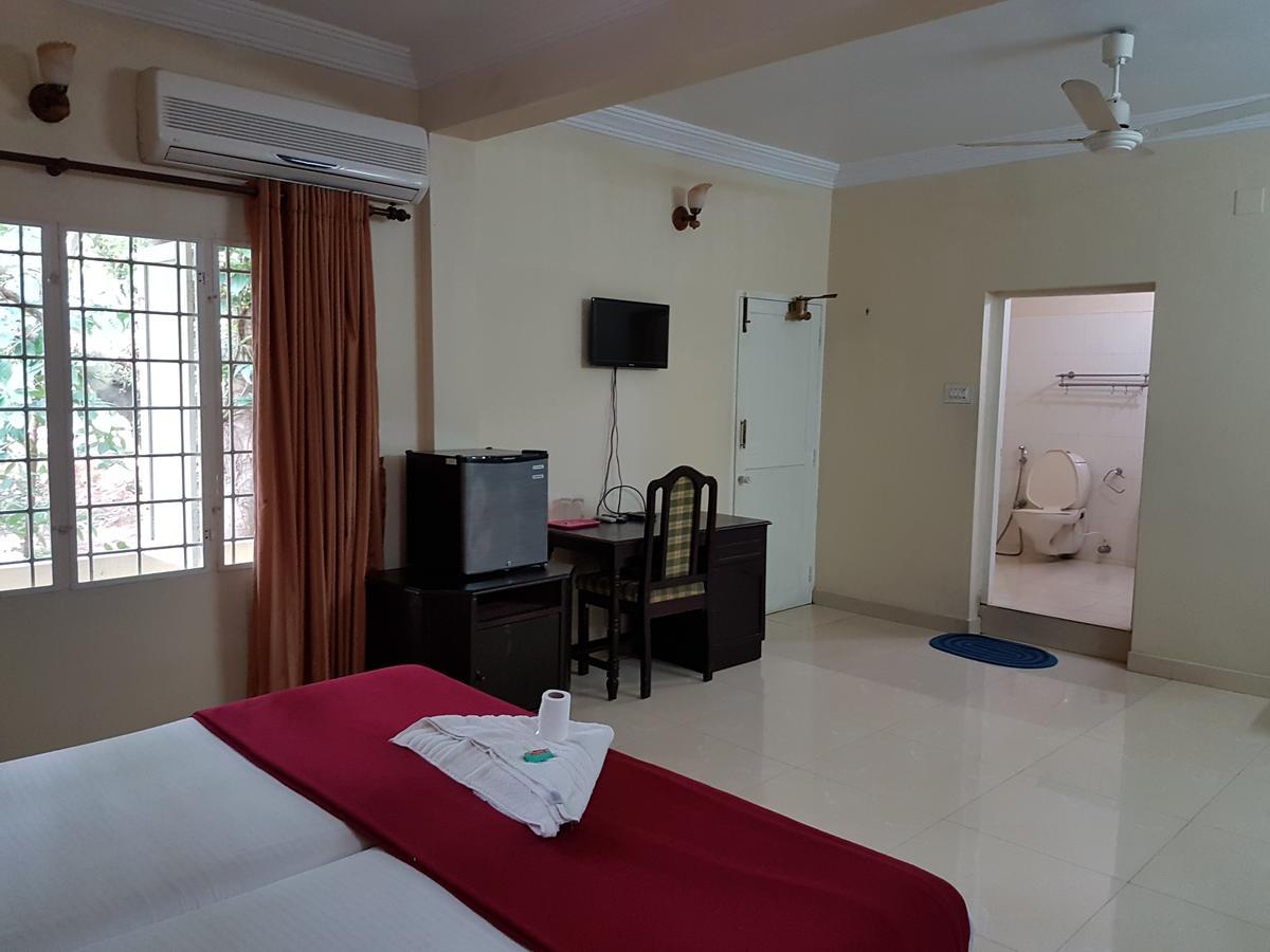 Casa Linda Hotel Kochi Exterior foto